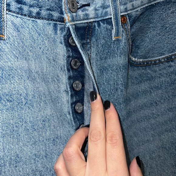 Levi’s Two Tone Straight Jeans - Picture 4 of 8